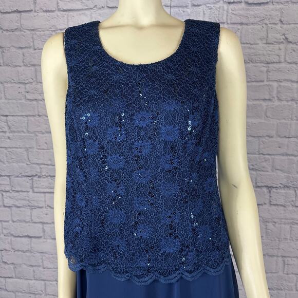 R&M Richard’s sequin lace tea-length dress and matching jacket size 12 P - Picture 7 of 12